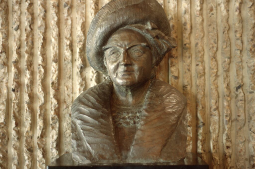 Borstbeeld van Juliana